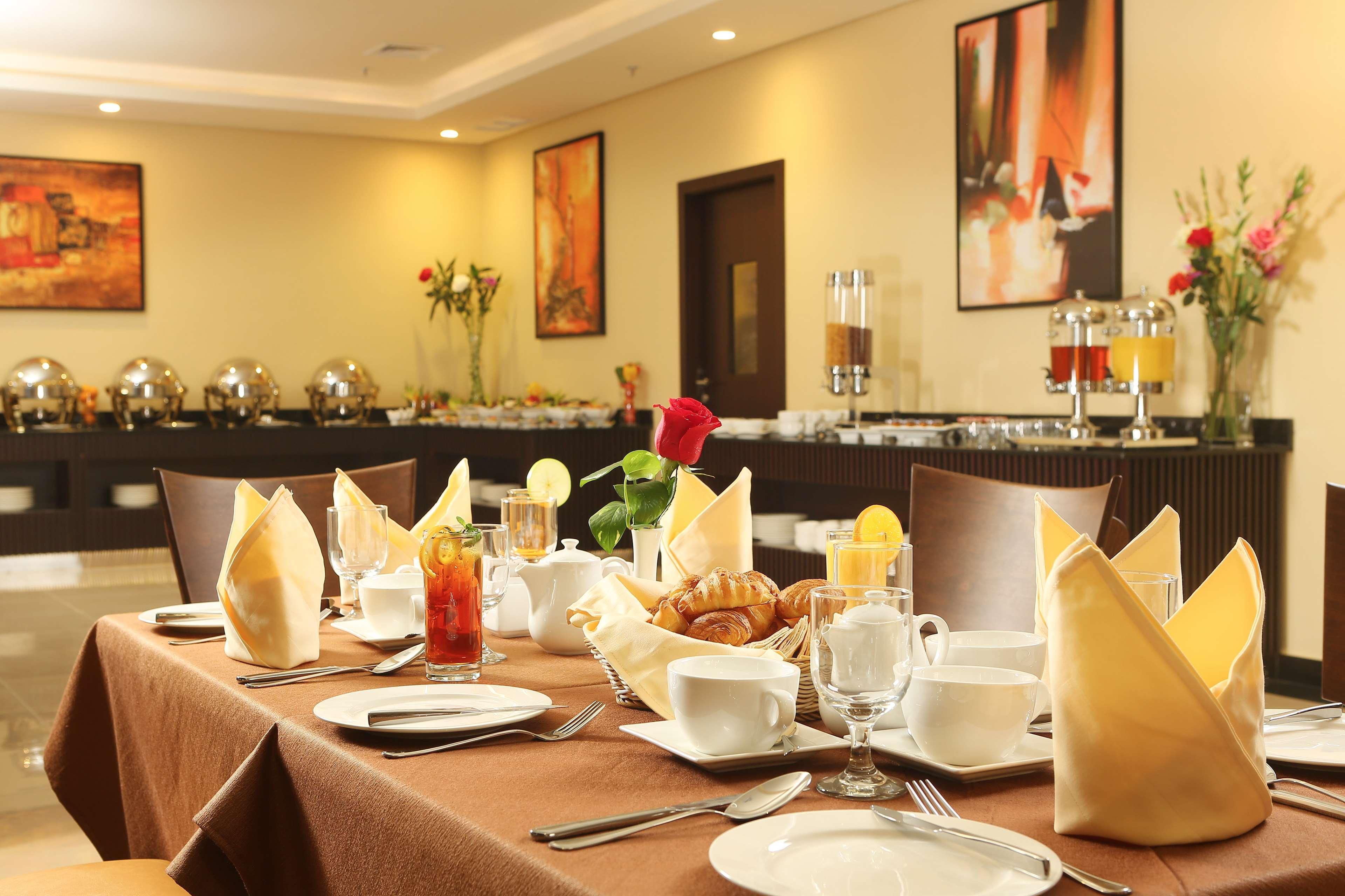 Best Western Plus Salmiya Kuwait City Exterior foto