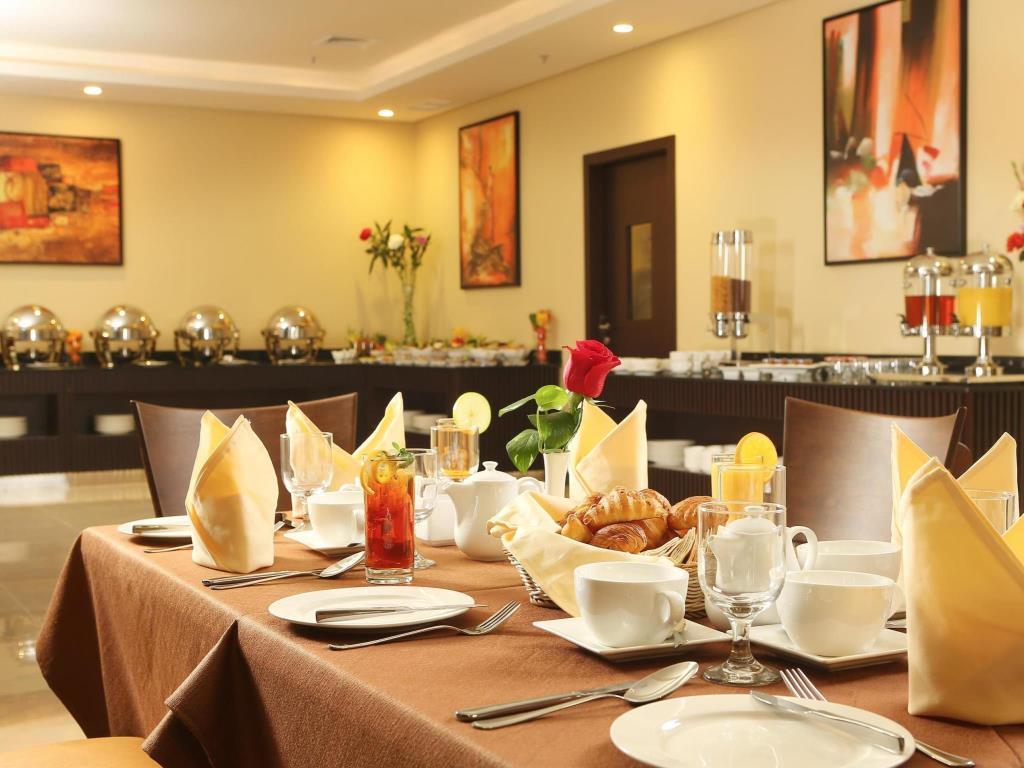 Best Western Plus Salmiya Kuwait City Exterior foto